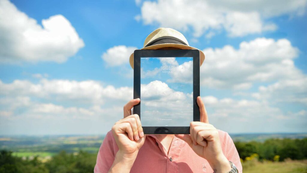 weird things narcissists do